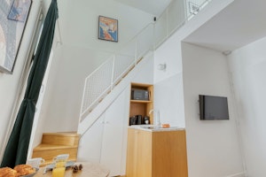 Montmartre Haven image 4