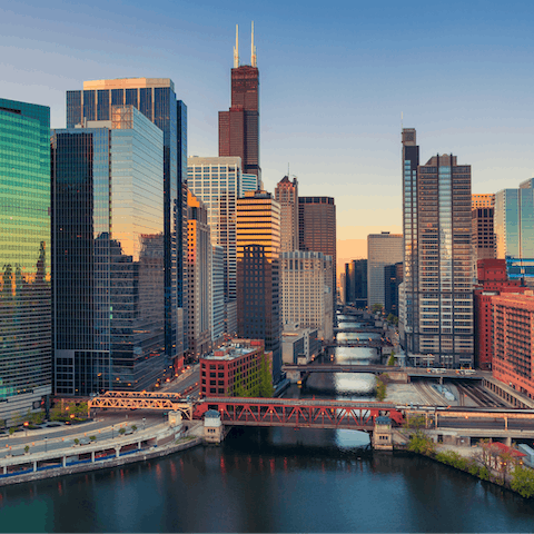 Explore Chicago from your chic River North location