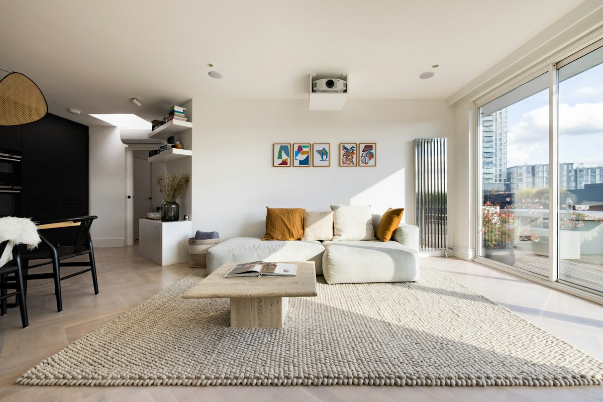 Nude Modern