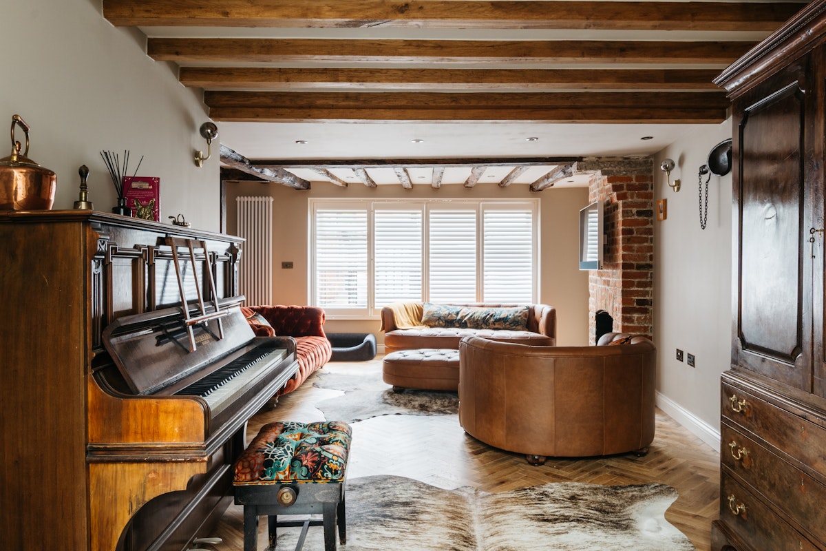 The Oak Beams, South East