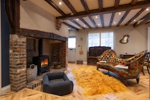 The Oak Beams image 3