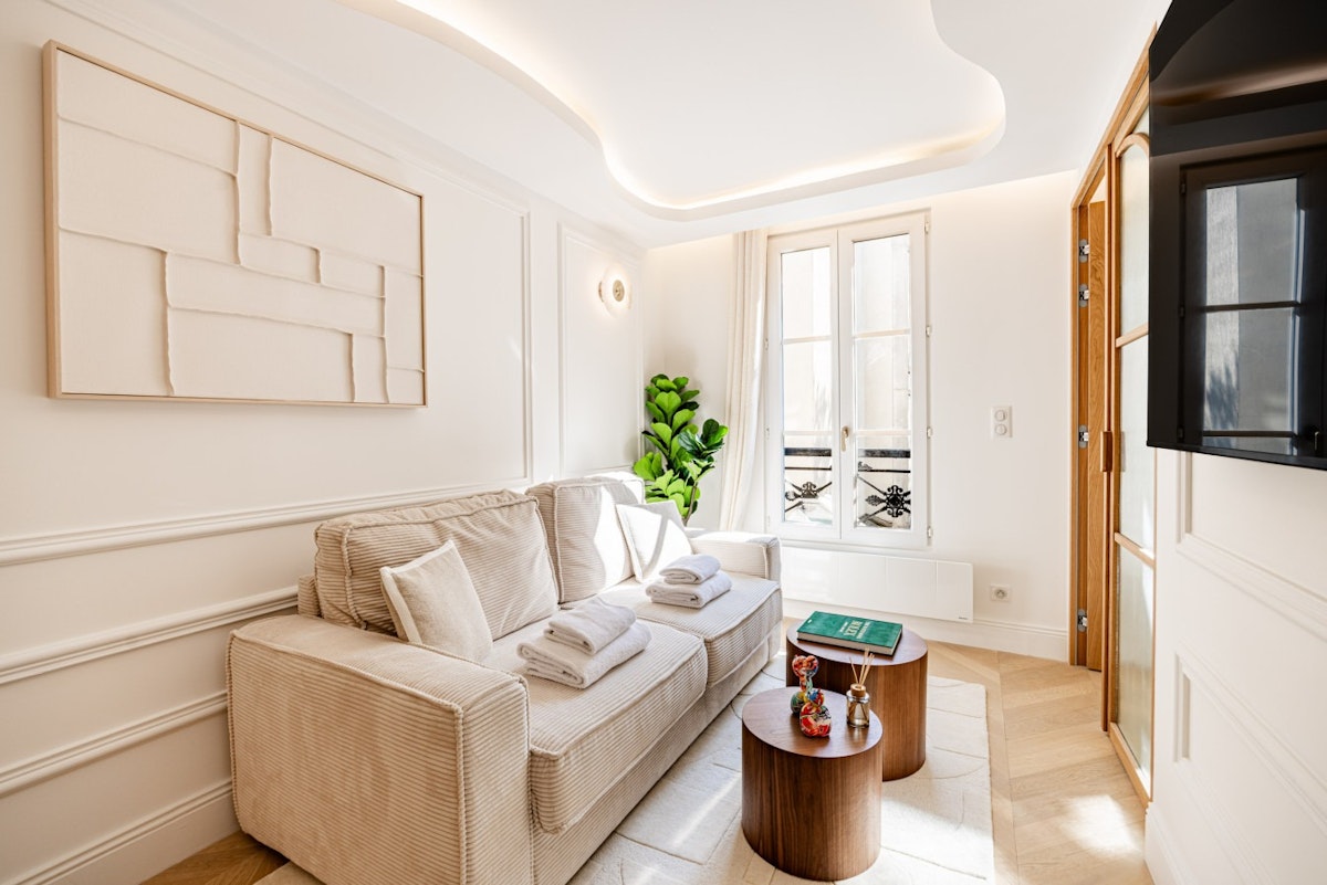 Elegant Dreams, Ile-de-France
