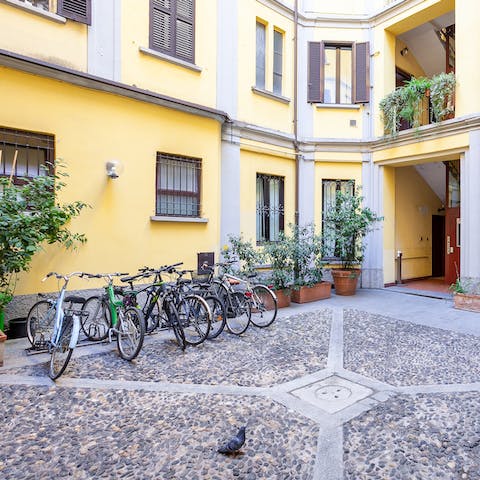 Walk through the quintessentially Italian courtyard each day 