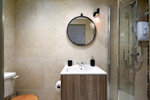 Euston Studio image 7
