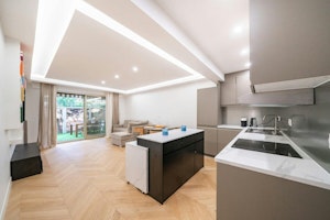 Coastal Terrace image 7