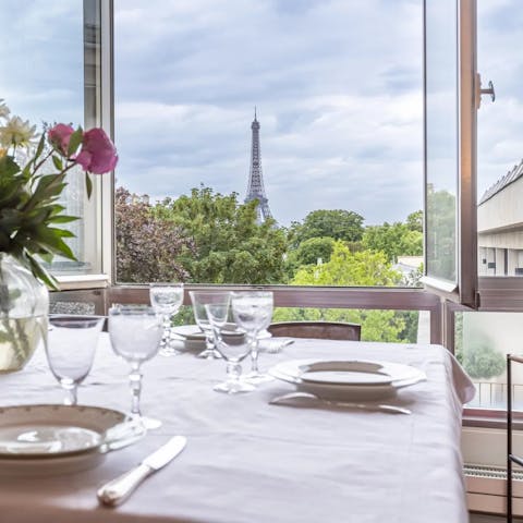 Dine with a view of Paris' iconic landmark in front of you