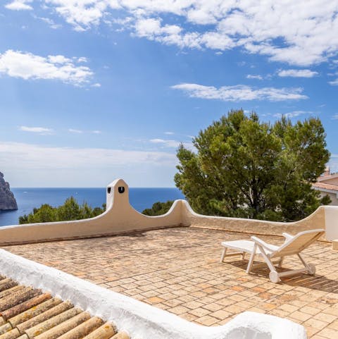 Find a wonderful sense of tranquility whilst lounging on the roof terrace