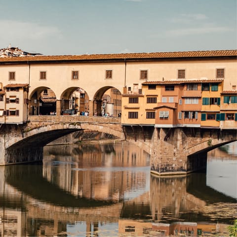 Stroll through the neighbourhood to the atmospheric Ponte Vecchio – just twenty–minutes away