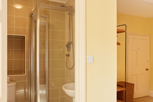 Nightingale Farmhouse image 7