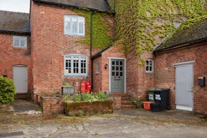 Nightingale Farmhouse image 3
