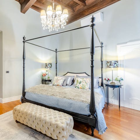 Guests praised the hosts for their friendly and helpful attitude.