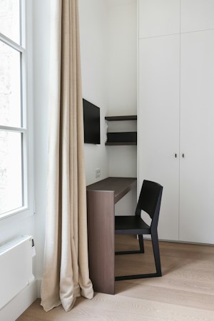 Marais Minimalism image 6