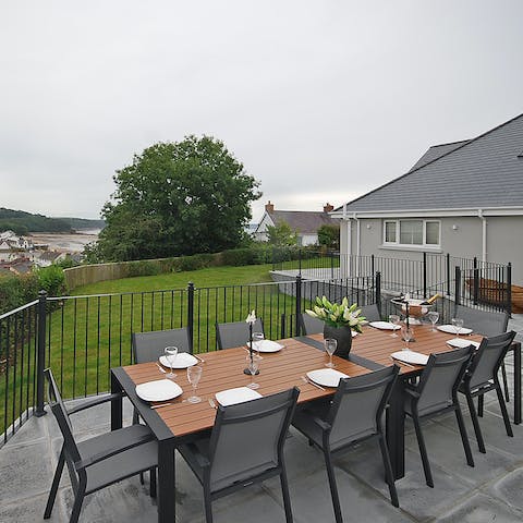 Gather up the whole group for an alfresco dinner overlooking the shore