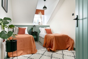 Darling Clementine image 10