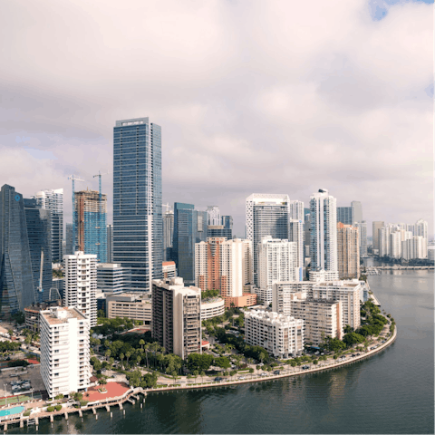 Experience the full Miami lifestyle with sun, sand and shopping