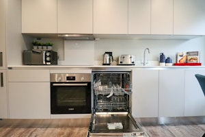 Garden Suburb Pad image 2