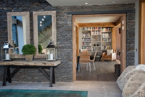 Lakeland Retreat image 3