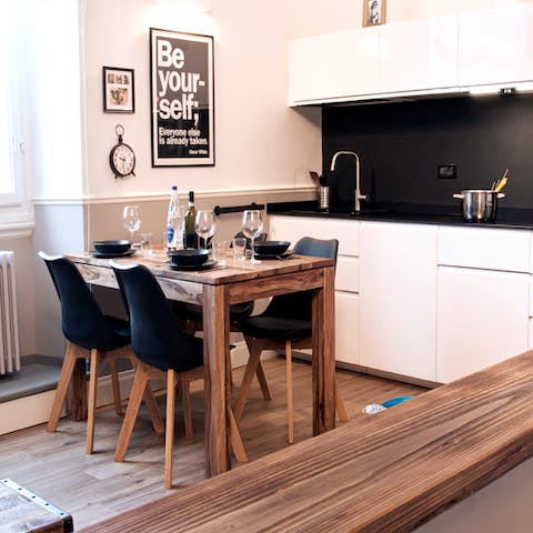 Organise delicious feasts in the kitchen and dining area 