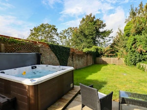 The Meadow Lodge image 12