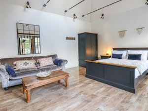 The Meadow Lodge image 11