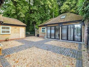 The Meadow Lodge image 7
