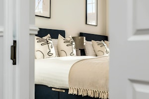 A Georgian Dream image 3