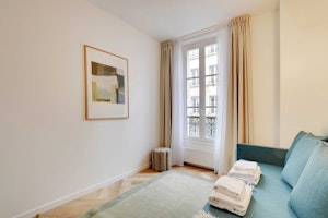 Juillet & Bastille image 3