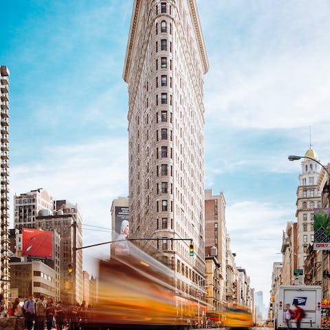 Stay in trendy Flatiron, only a short walk from Madison Square Park and the city's most famous restaurants