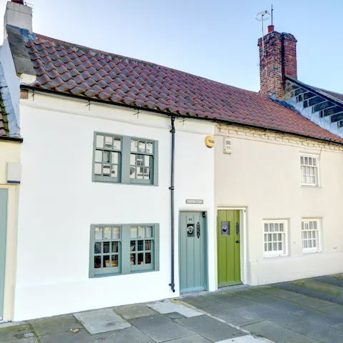 Stay in a piece of history in this Grade II listed cottage