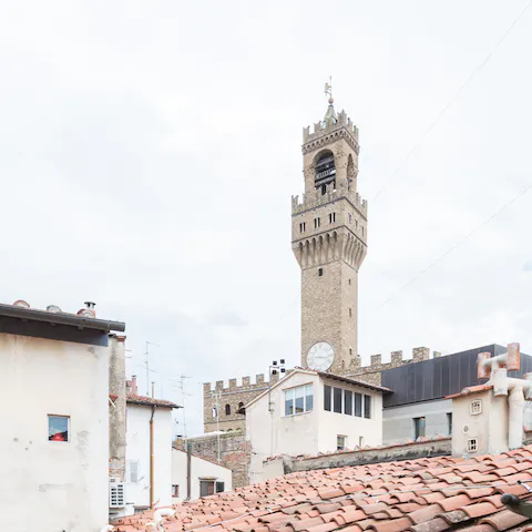 Take in view of the Palazzo Vecchio from the bedroom windows