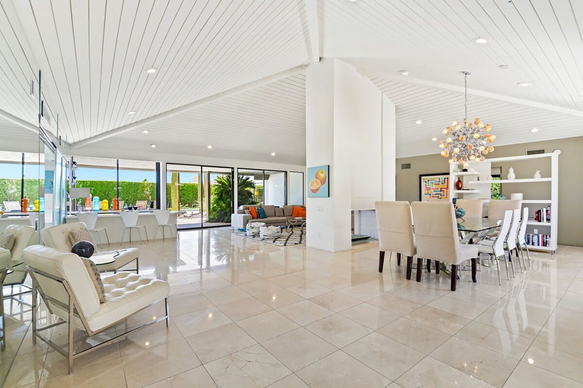 Martini Central Palm Springs, California, United States Venue Report