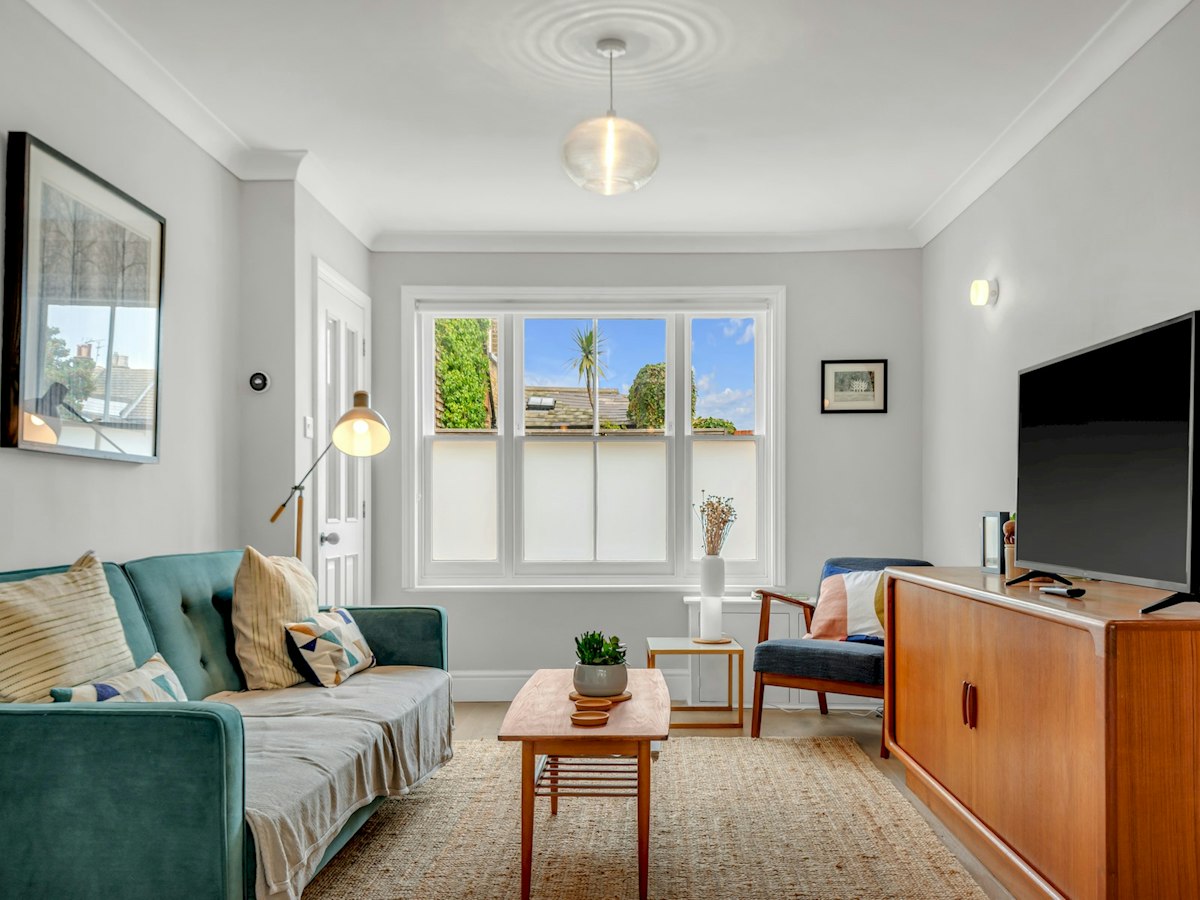 Mid-Century Mews, South East