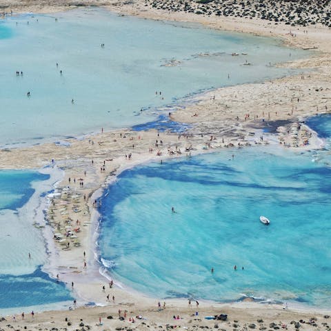 Stay close to the famous Agia Marina Beach