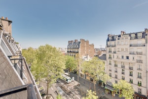 The French City image 11