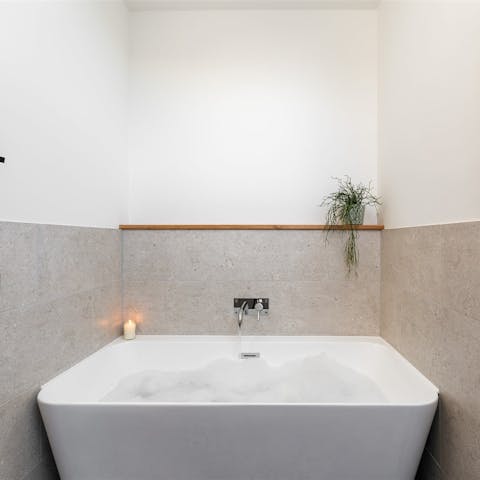 End a busy day exploring Devon with a relaxing bubble bath 
