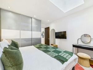 Primrose Residence image 7