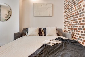 Parisienne Tranquillity image 11