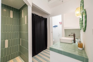 Grimaud Chic image 13
