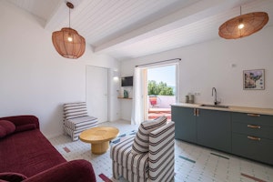 Grimaud Chic image 10