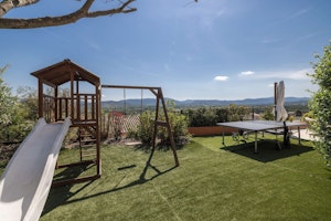 Grimaud Chic image 9