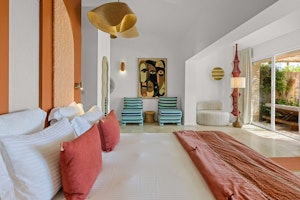 Grimaud Chic image 4