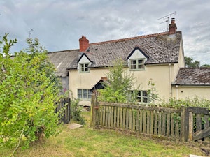 Embers in Lapford image 9