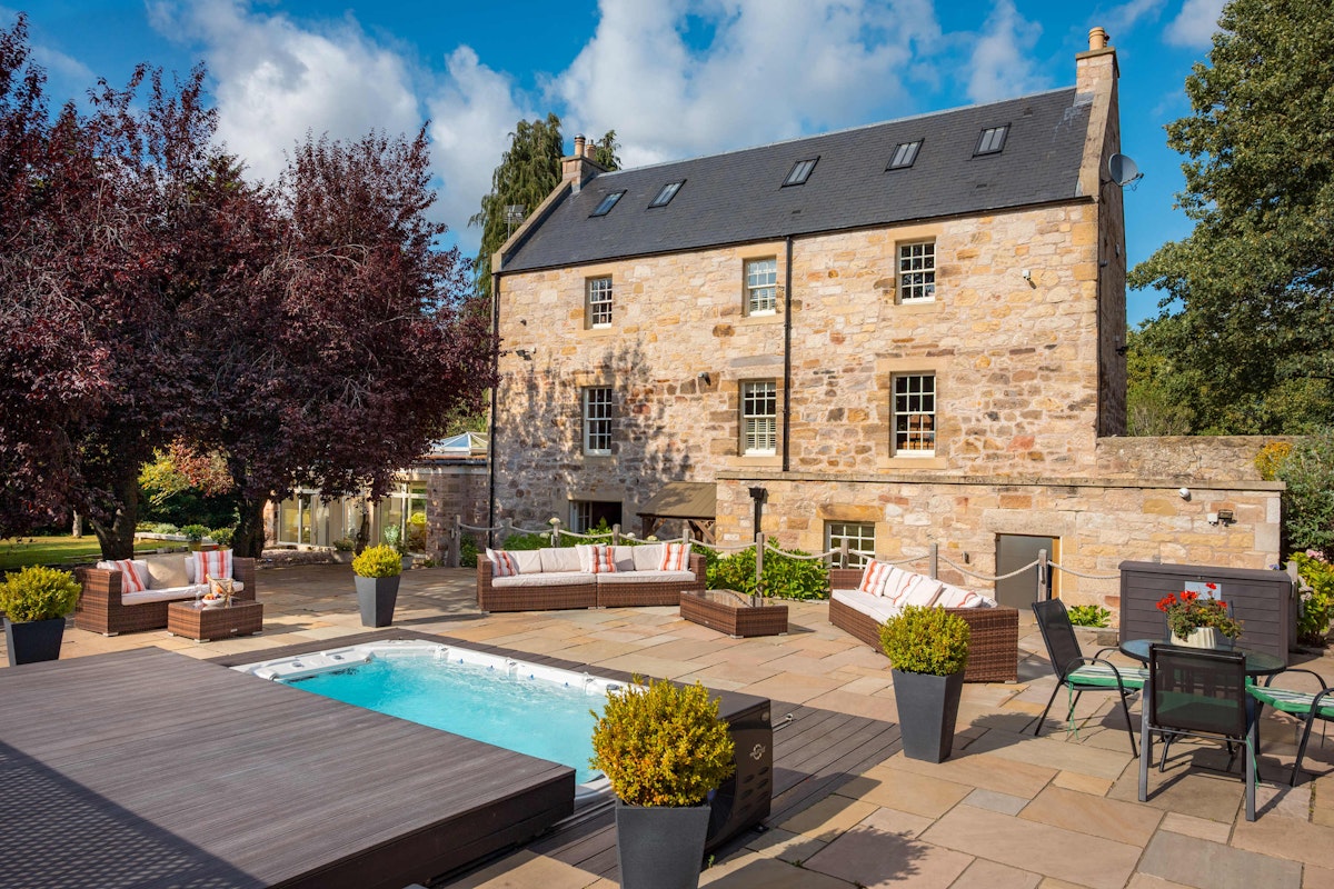The Dalkeith Dram, Scotland