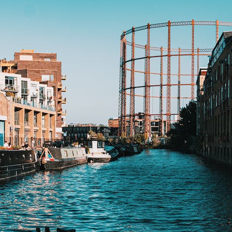 Take a stroll along the canal towards Broadway Market