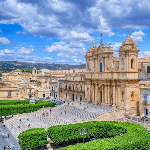 Discover the stunning baroque architecture,  beautiful beaches and quaint villas of Val di Noto