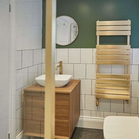 Get ready for an evening out in Whitby in the stylish bathroom