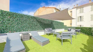 Champagne & Cannes image 12
