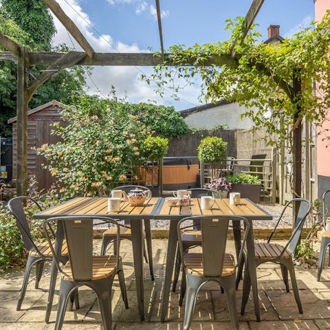 Gather the group together for a cooked breakfast in the sunshine