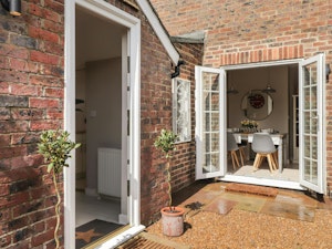 Tenterden Charm image 3