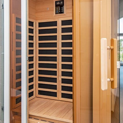 Take some time for yourself and unwind in the luxurious wooden sauna 